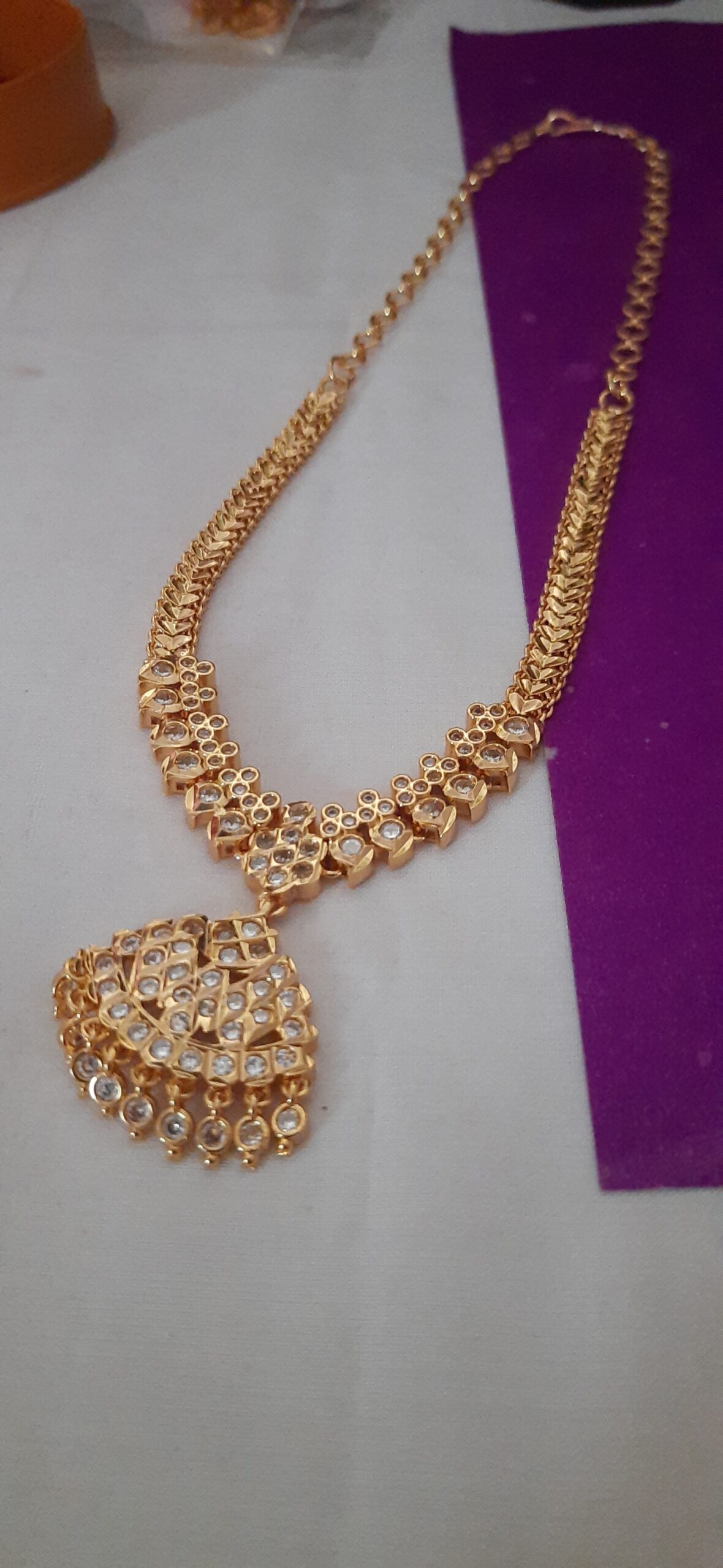 impon white zarcon stone Necklace - Image 3