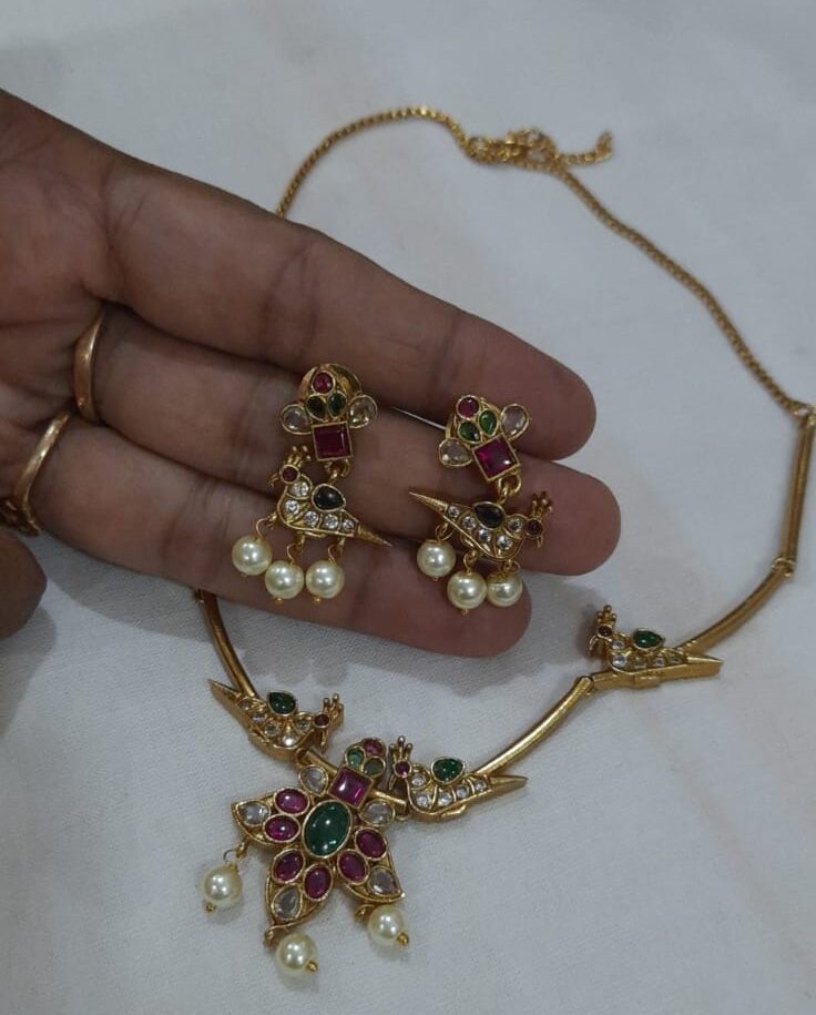 Antique Necklace with Earring - Image 2