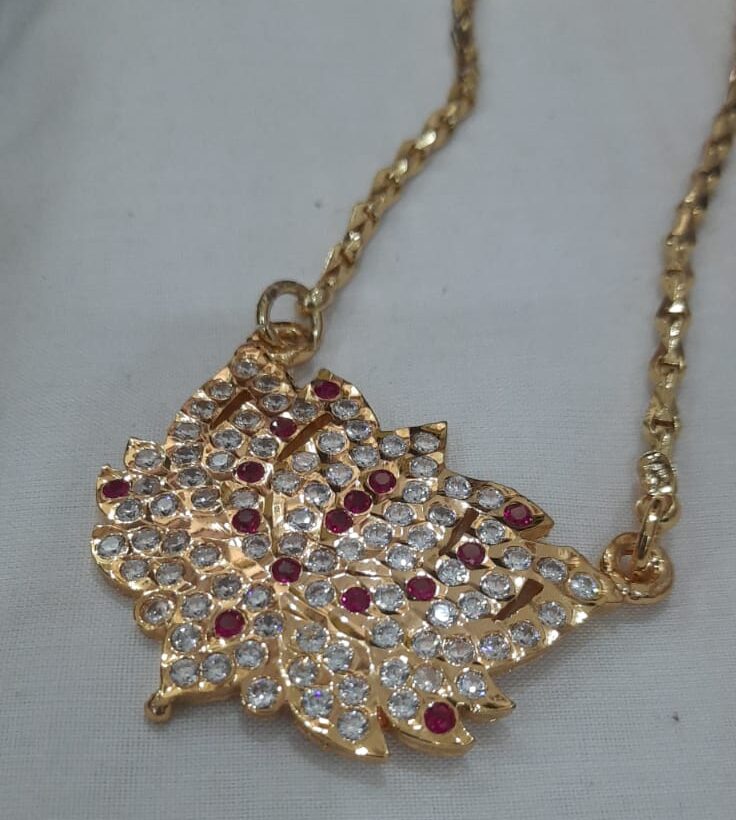 Lotus Stone Dollar chain - Image 3