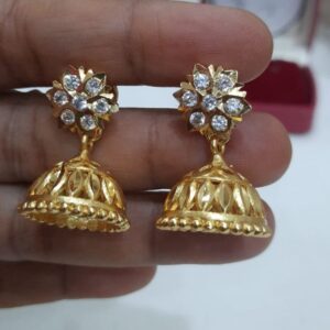 Impon White stone stud jimmiki