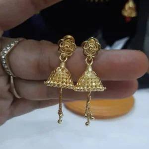 Forming Gold Hanging Jhummka