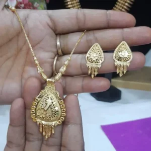 Forming Gold Necklace with Earring