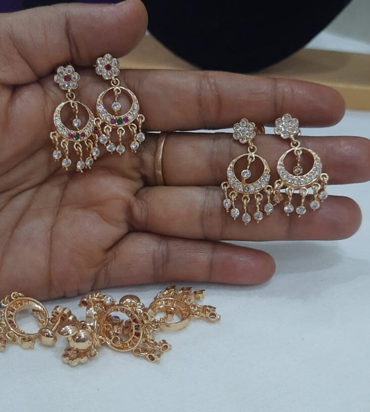Shanthini Impon Earring - Image 2