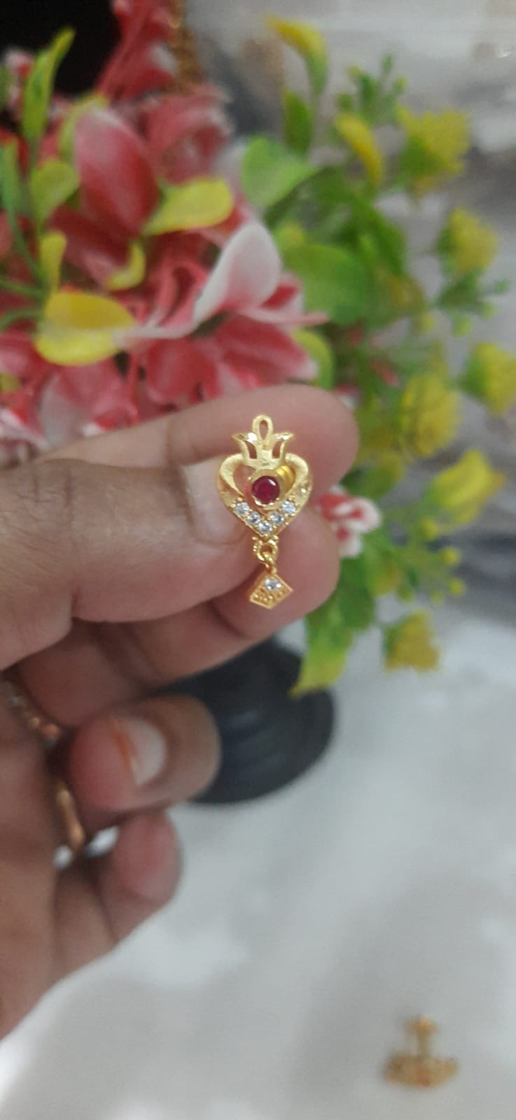 Royal Heart Stone Earring - Image 3