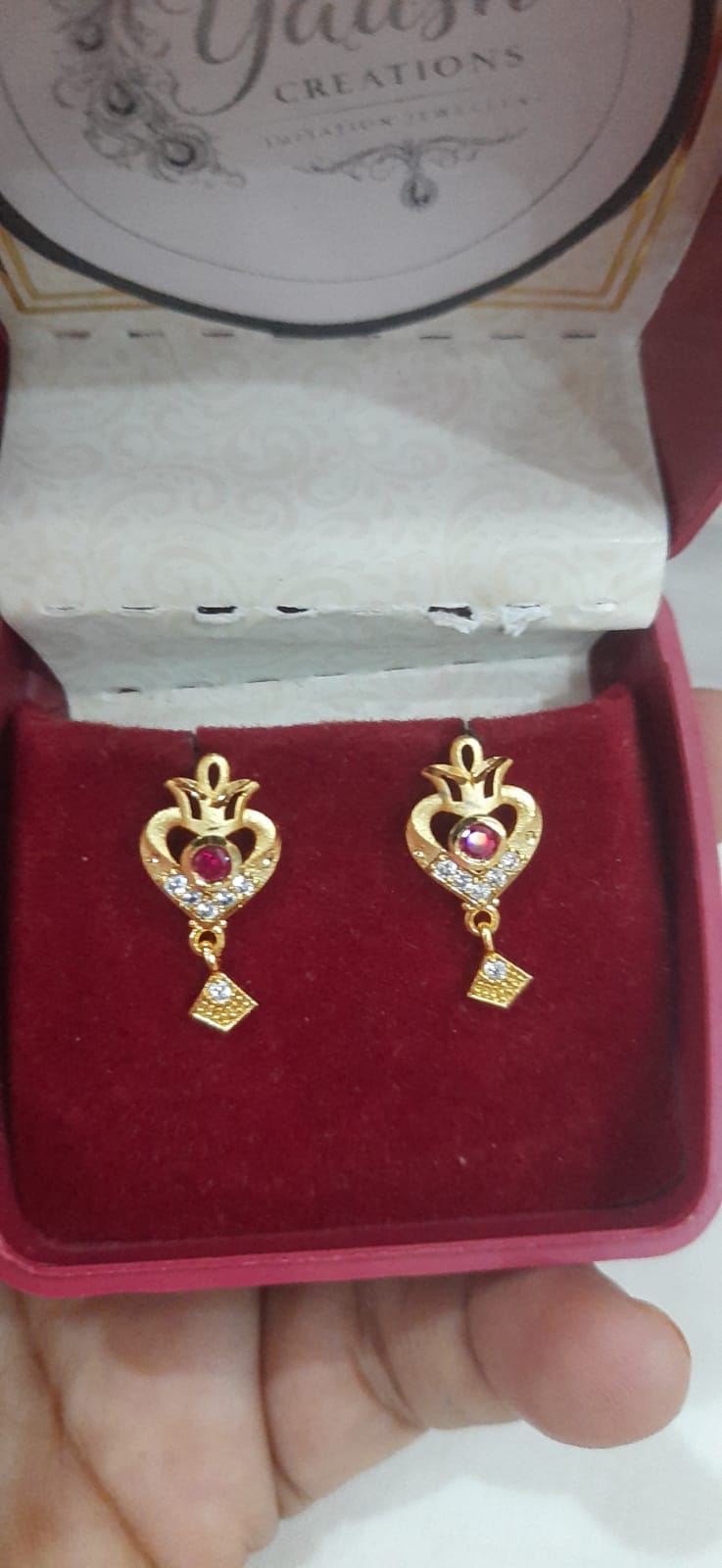 Royal Heart Stone Earring - Image 2