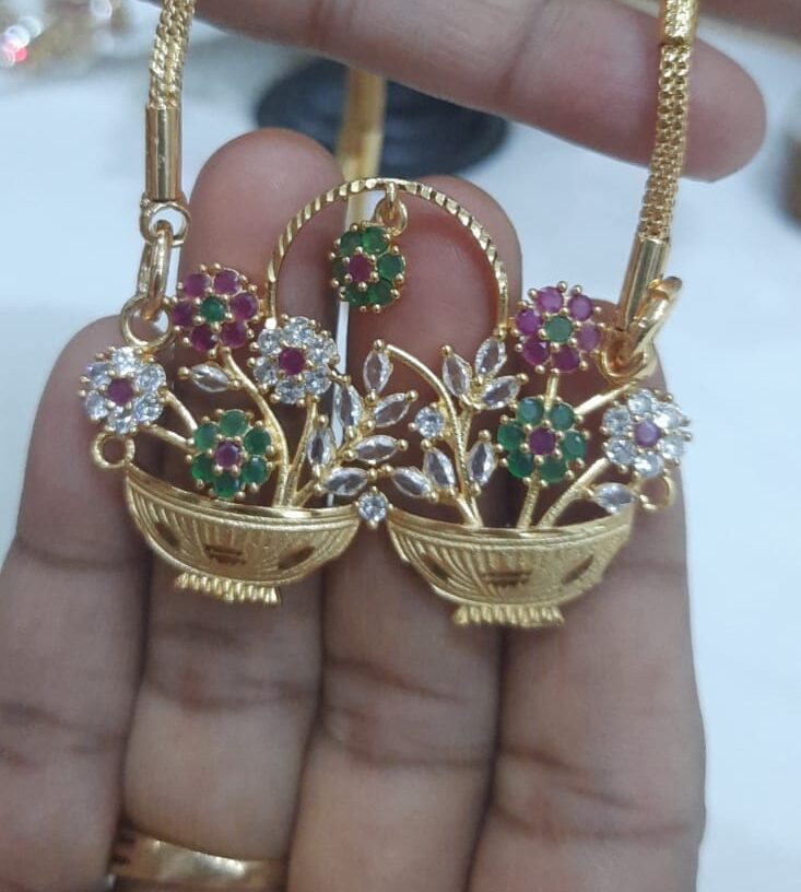 flower basket dollar chain
