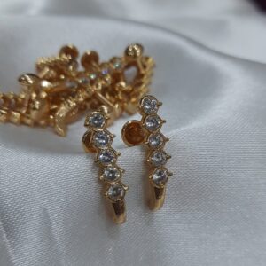 'J' Type Impon Earing