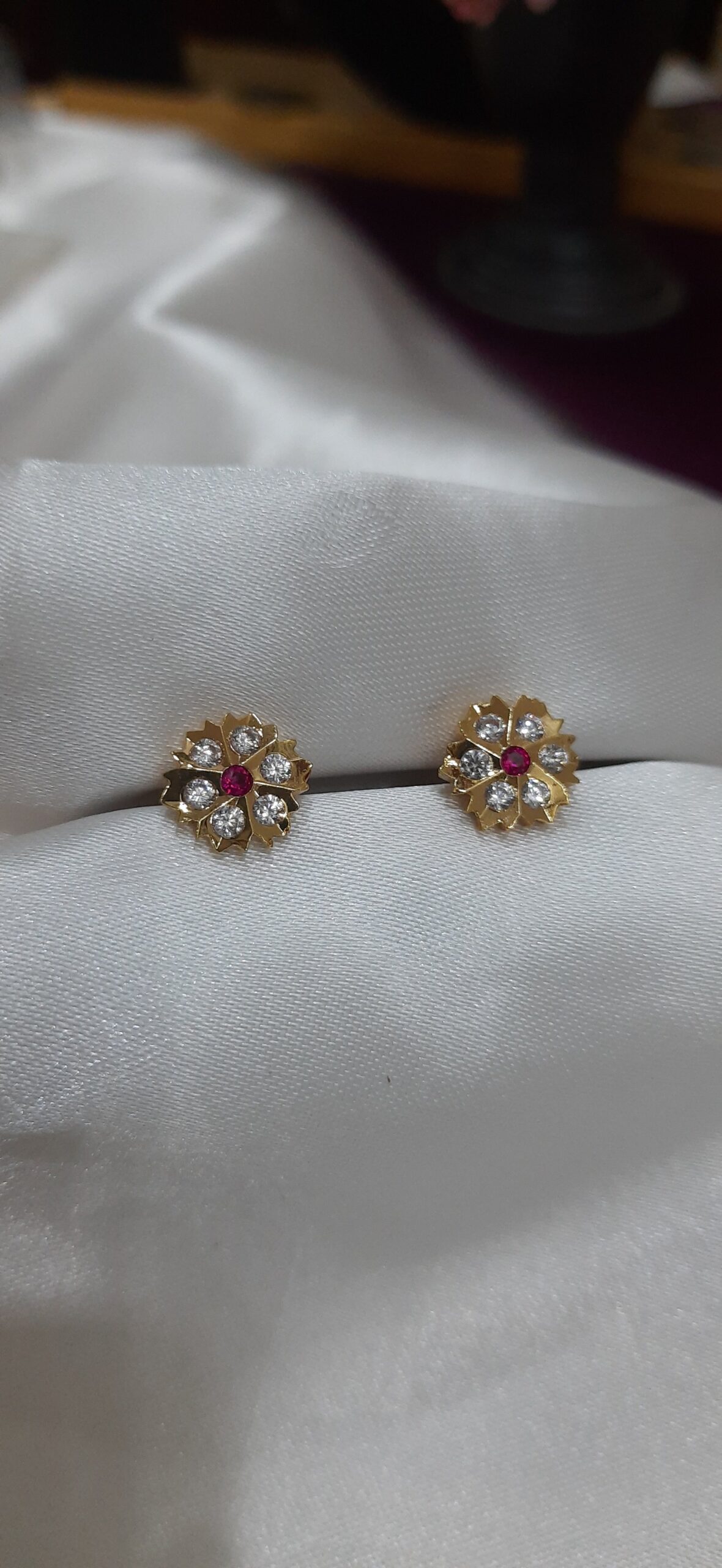 Diamond Replica impon Earring - Image 2
