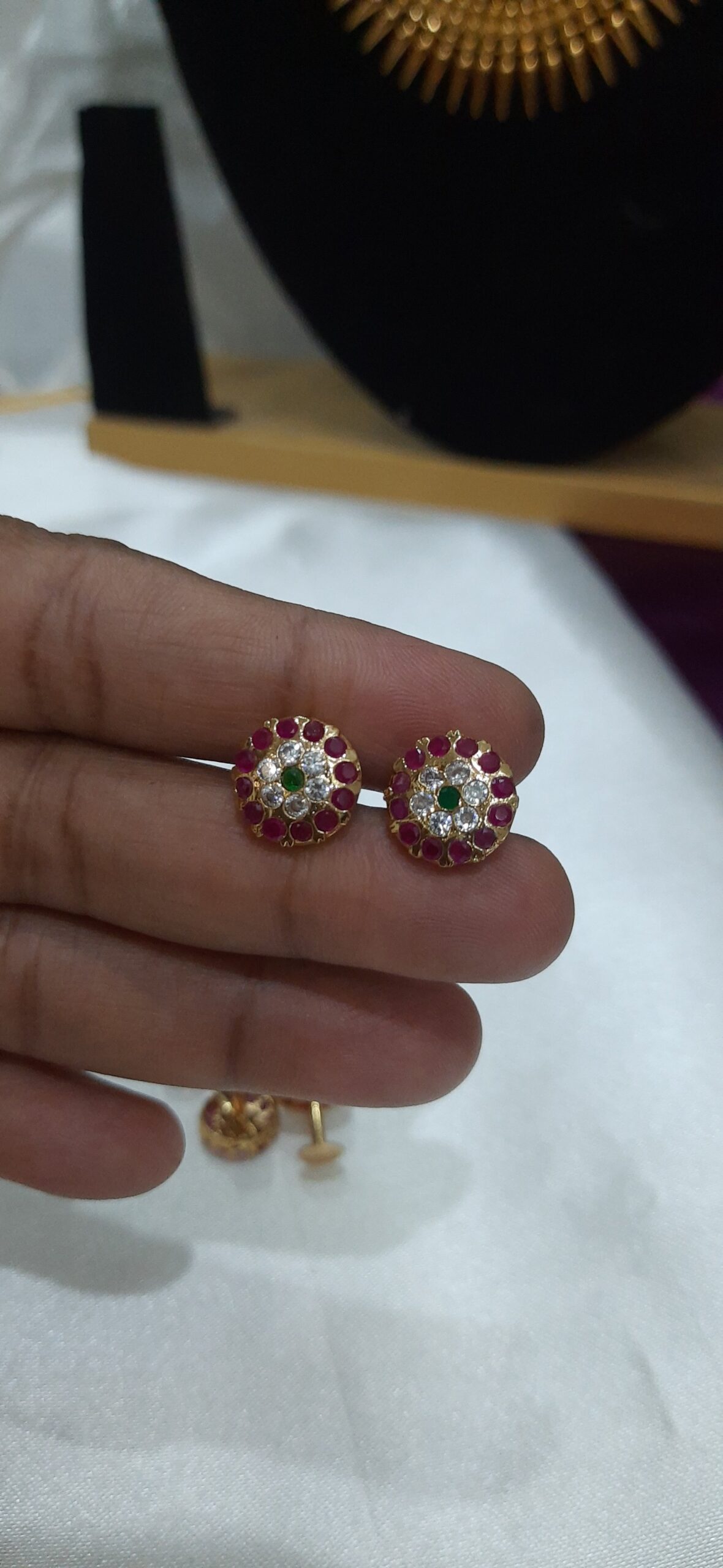 impon Stone Earring - Image 3