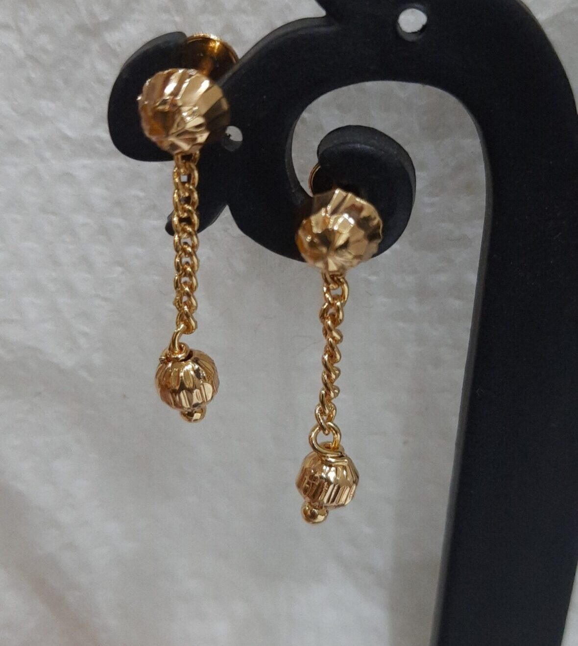 Cute Stud with Hanging - Image 3
