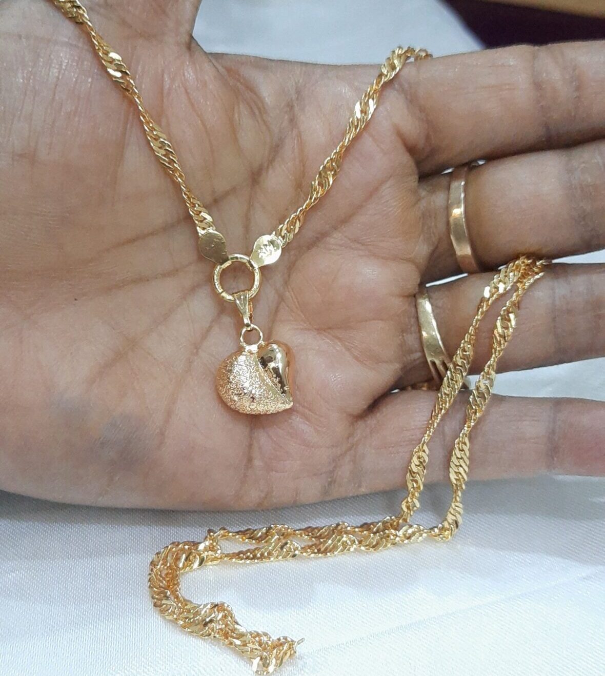 Heartin Disco Dollar Chain 24 inch