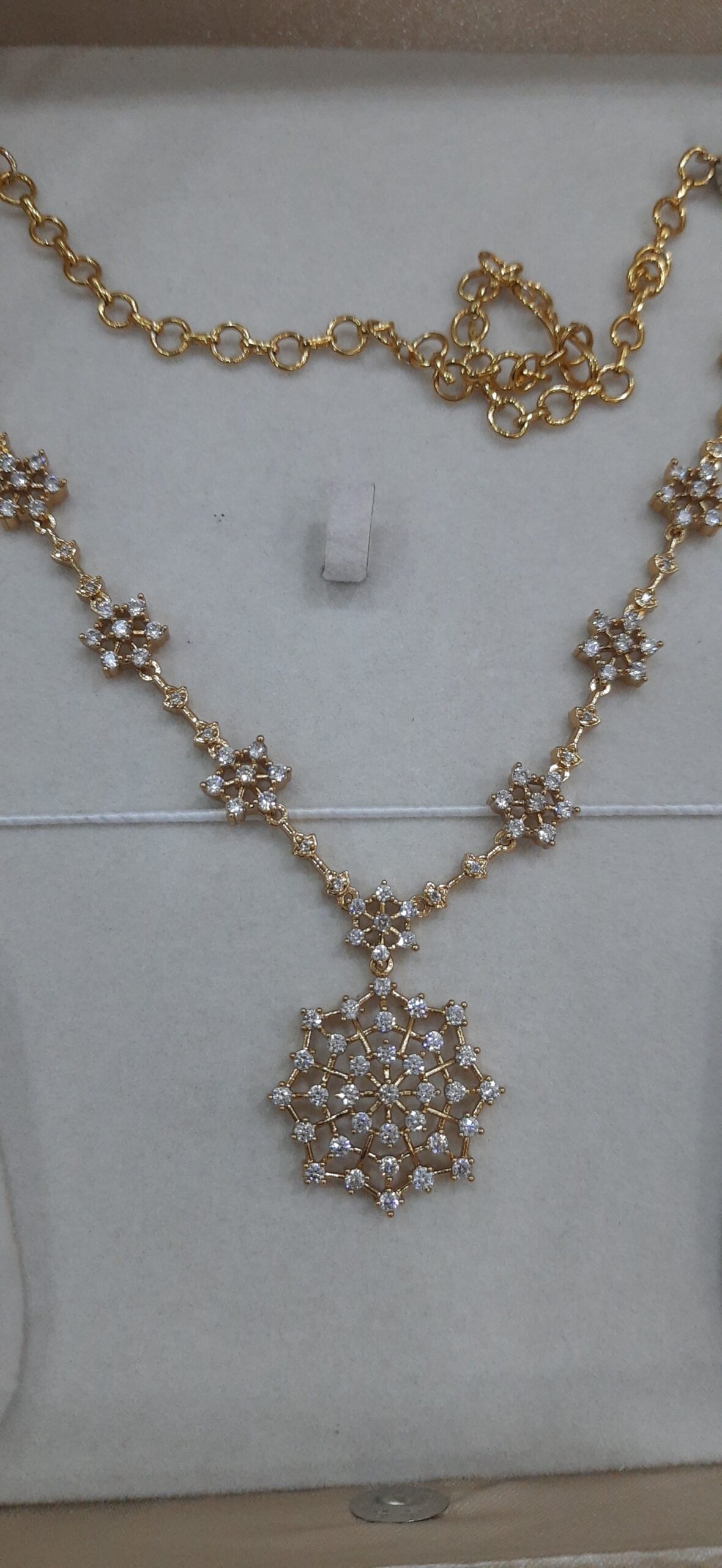 Antique Diamond Replica set