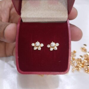 5 கல் மூக்குத்தி
5 stone nose pin