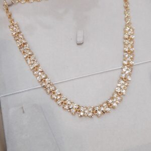 imponwhite stone Necklace