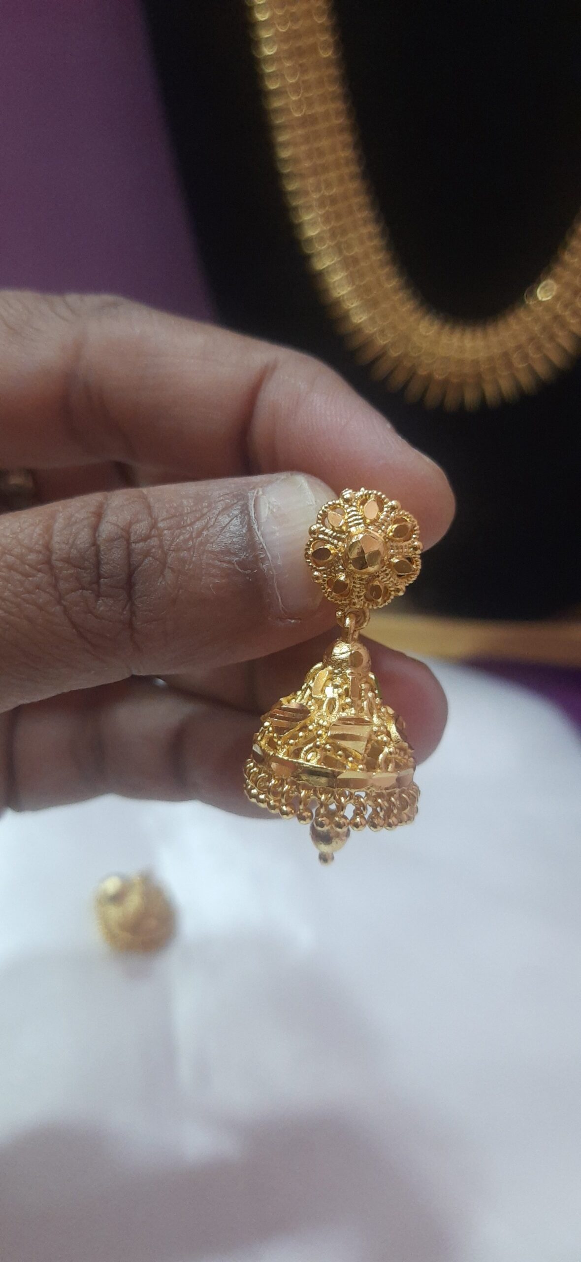 Forming Gold Jhummka