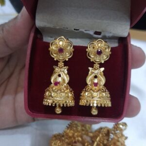 Forming Gold Jhummka