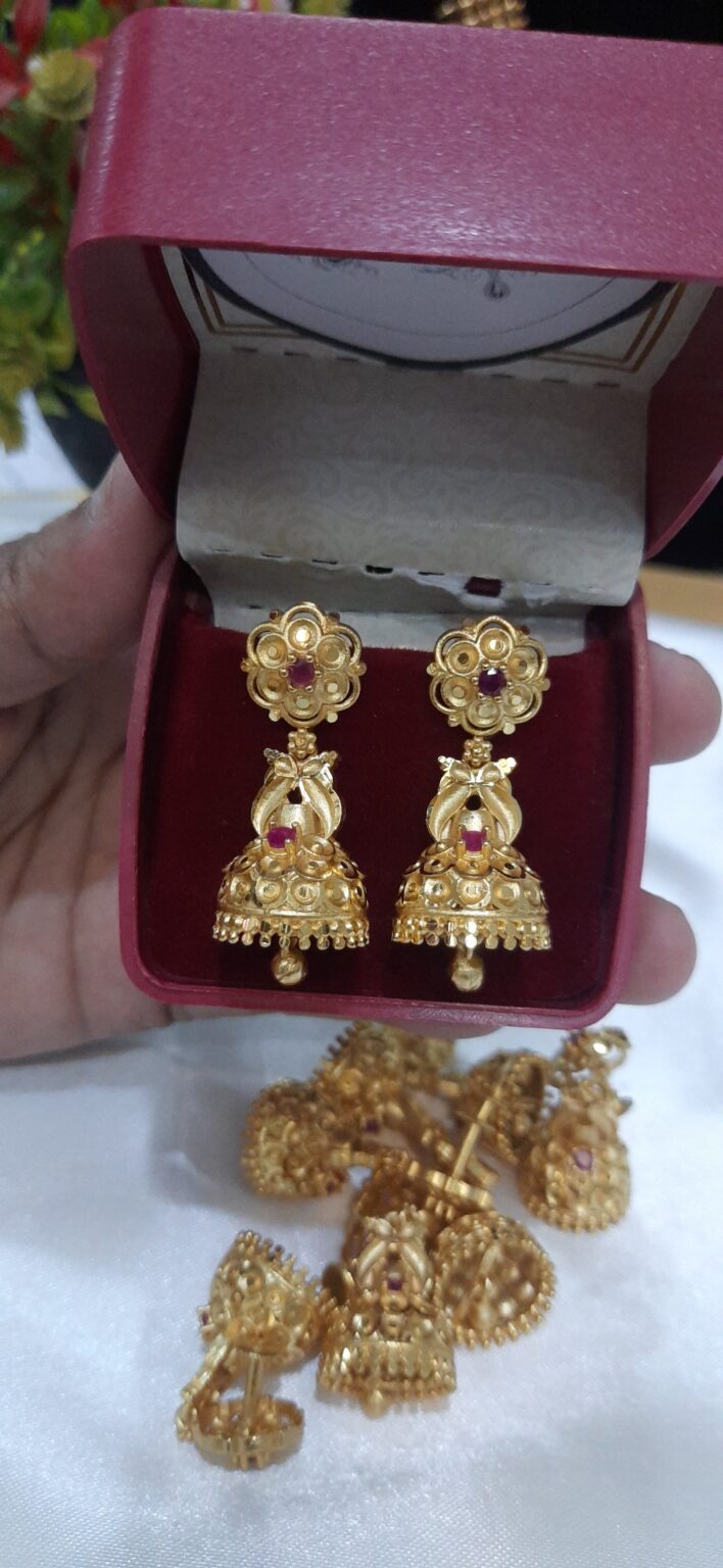 Forming Gold Jhummka